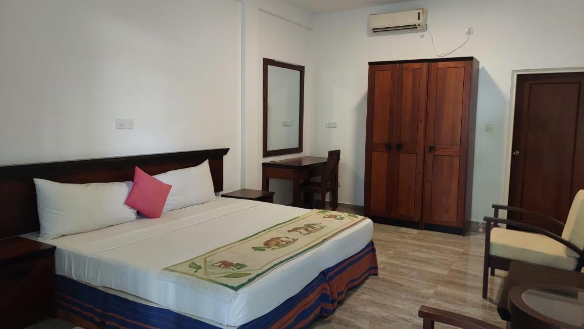 Hotel Wild Heaven Tissamaharama Exterior foto